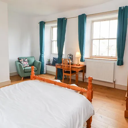 아파트 Natland Hall