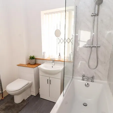 Natland Hall شقة *