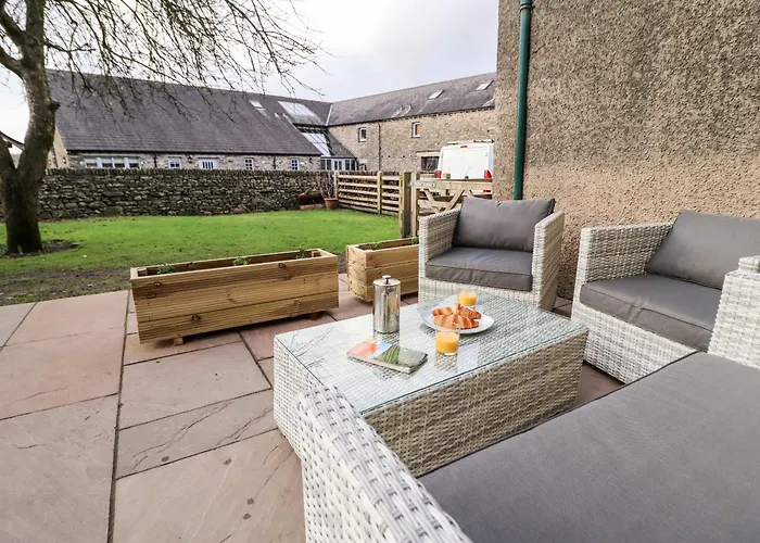 Natland Hall * Κένταλ